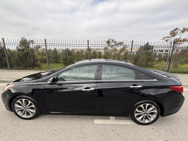 Hyundai Sonata-4