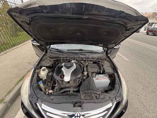 Hyundai Sonata-8