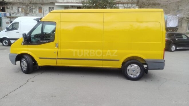 Ford Transit-2
