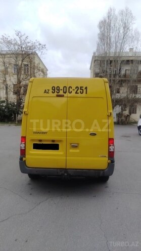 Ford Transit-8