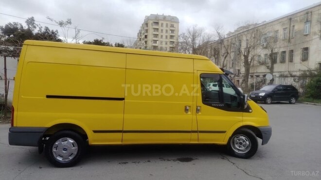 Ford Transit-3