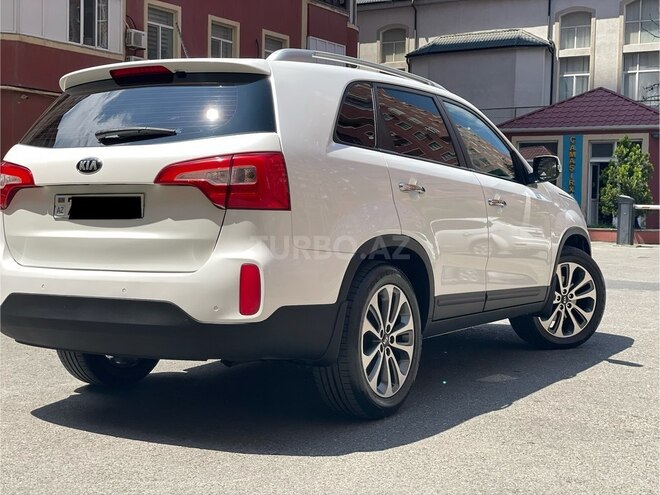 Kia Sorento-9