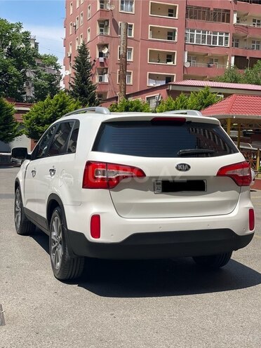 Kia Sorento-8