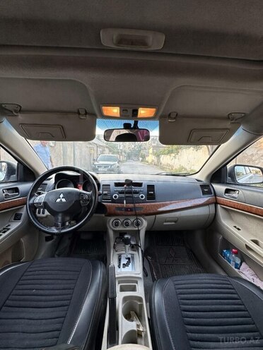 Mitsubishi Lancer 2008, 300,000 km - 2.0 l - Sumqayıt
