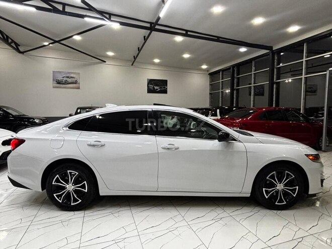 Chevrolet Malibu-5