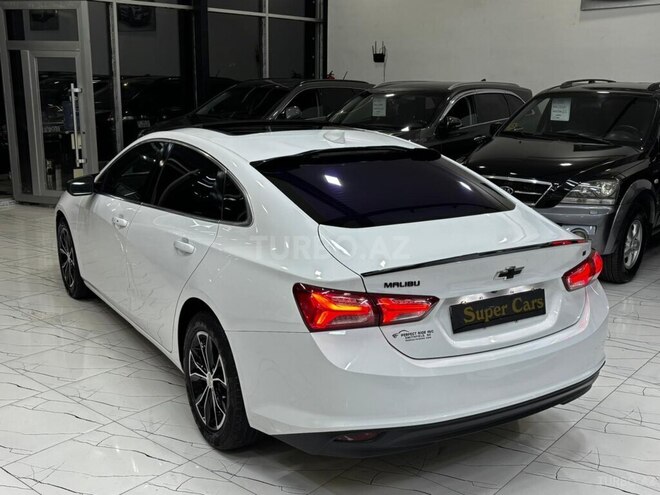 Chevrolet Malibu-8