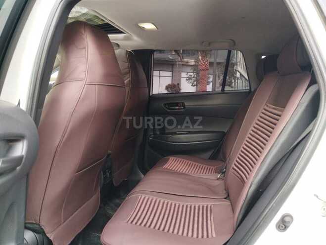 Toyota Corolla Cross-12