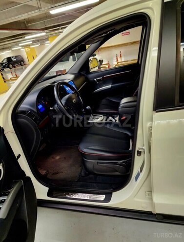 Hyundai Santa Fe-3