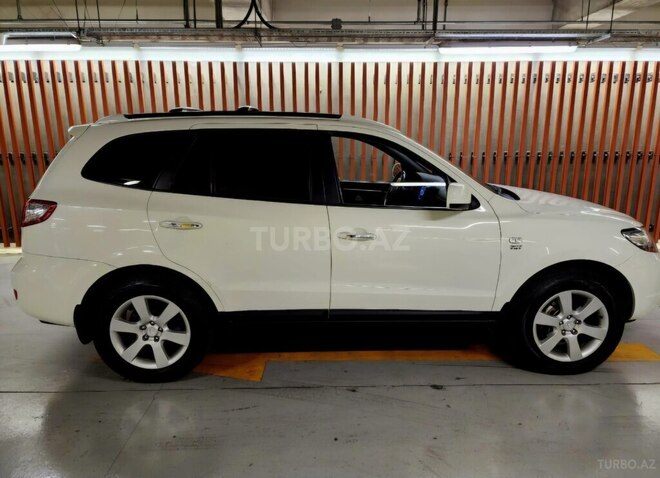 Hyundai Santa Fe-6