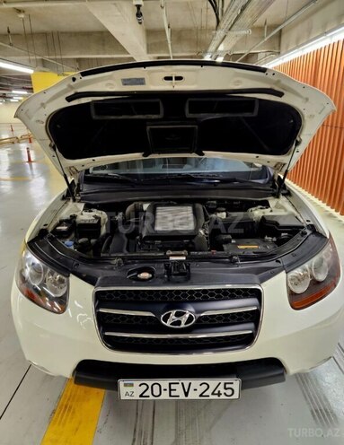 Hyundai Santa Fe-10