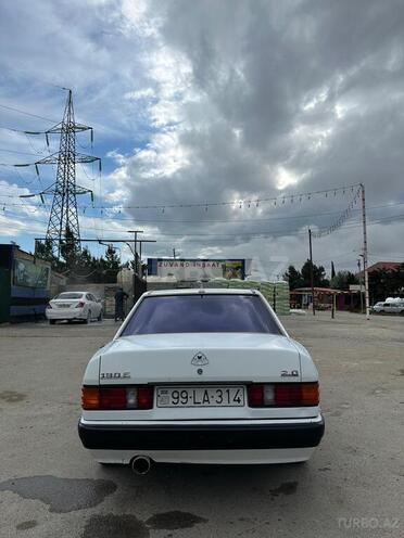 Mercedes 190-4
