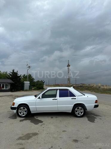 Mercedes 190-2