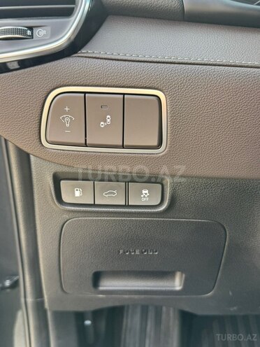 Hyundai Grandeur-10