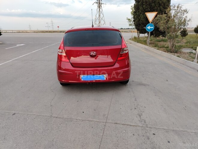 Hyundai i30-10