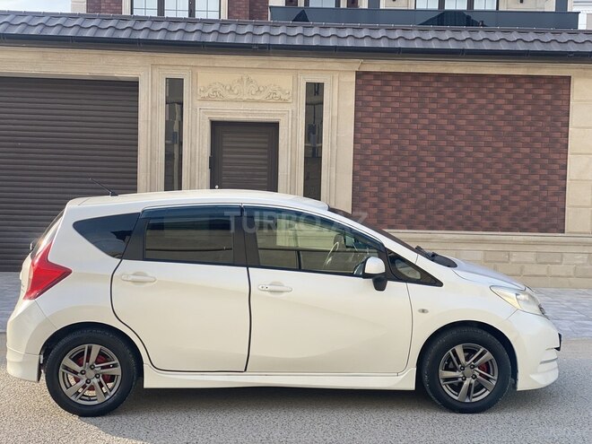 Nissan Note-4