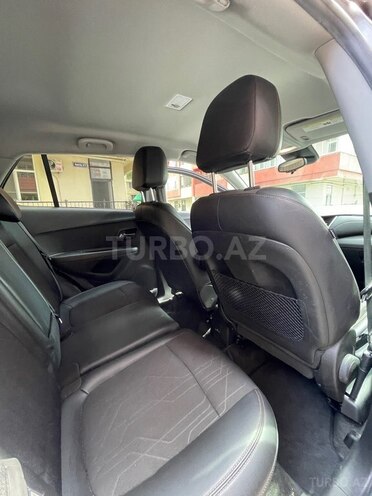 Chevrolet Trax-15
