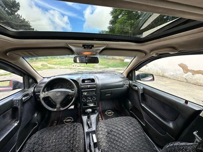 Opel Astra-13