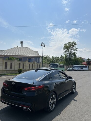 Kia Optima-4