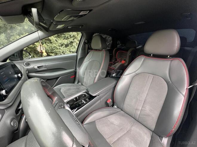 Hyundai Sonata-18
