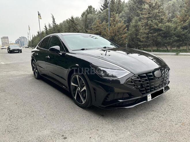 Hyundai Sonata-2