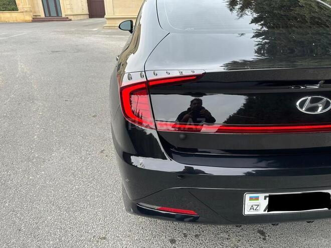Hyundai Sonata-21