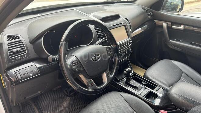 Kia Sorento-10