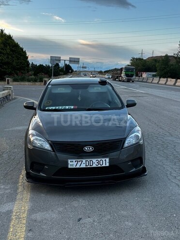 Kia Ceed-1