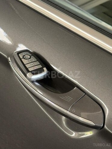 Ford Fusion (North America)-12