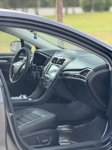 Ford Fusion (North America)-18