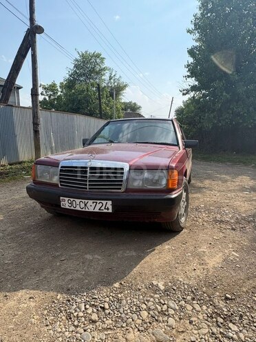 Mercedes 190-1