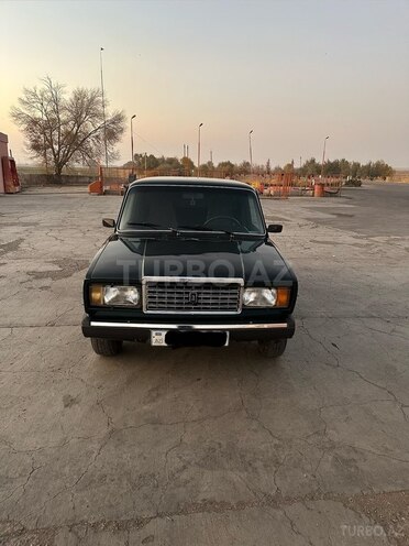 LADA (VAZ) 2107-1