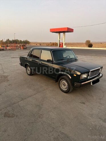 LADA (VAZ) 2107-2