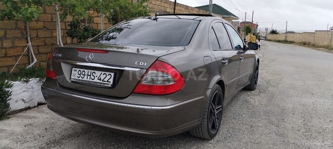 Mercedes E 220-9