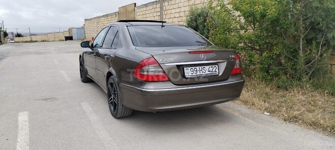 Mercedes E 220-16