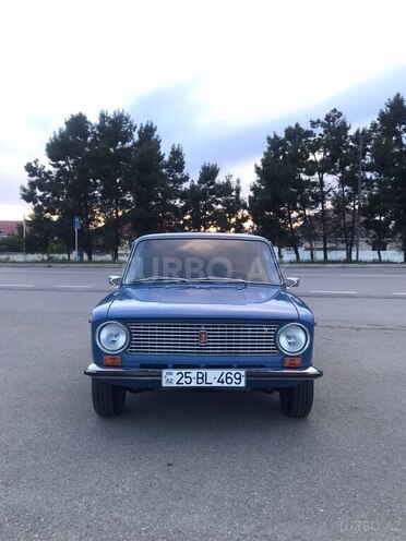 LADA (VAZ) 21011-1