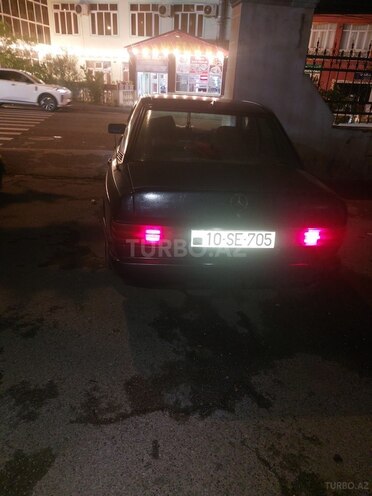 Mercedes 190-5