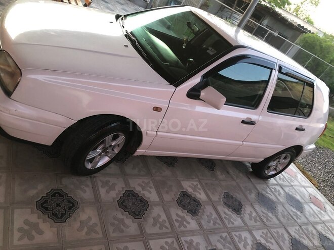 Volkswagen Golf-6