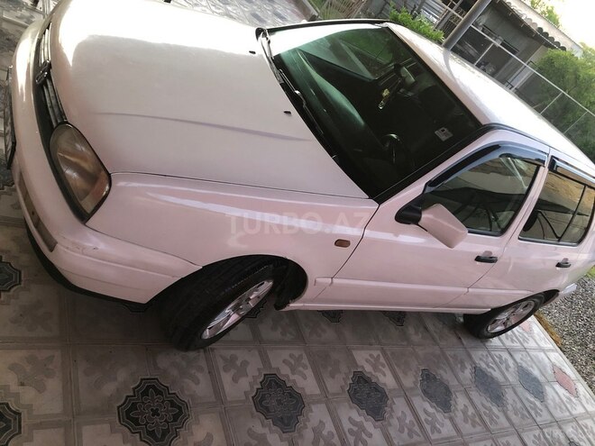 Volkswagen Golf-8