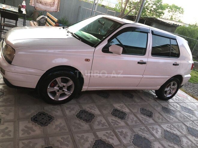 Volkswagen Golf-5