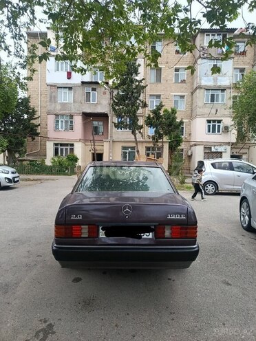 Mercedes 190-6