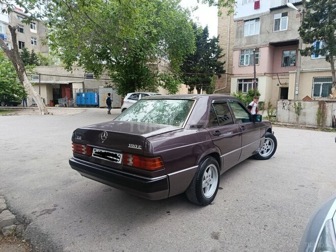 Mercedes 190-3