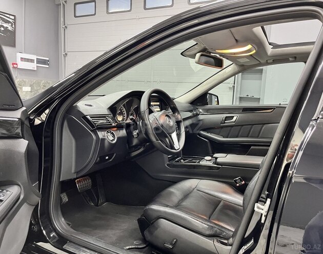 Mercedes E 350-17