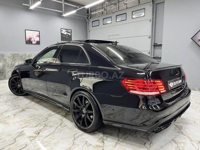 Mercedes E 350-11
