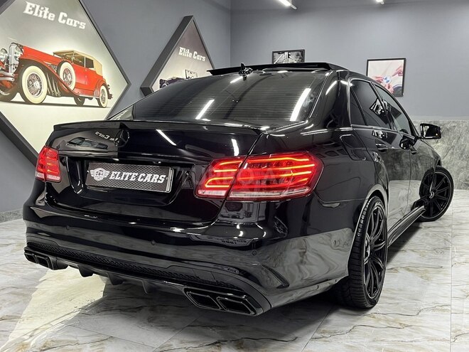 Mercedes E 350-7