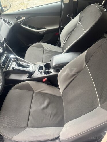 Ford Focus-3