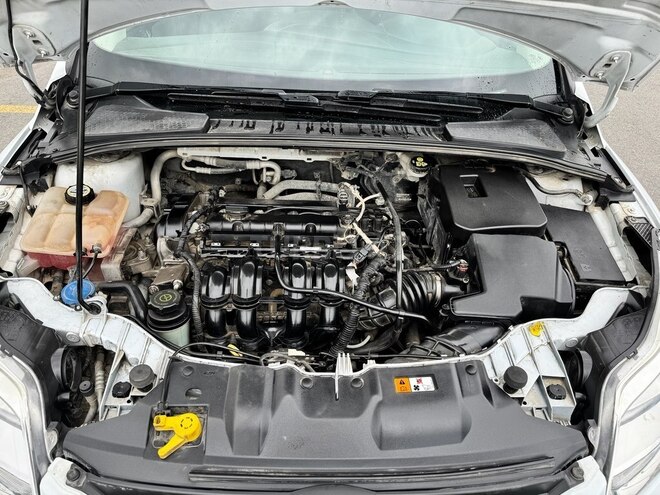 Ford Focus-6
