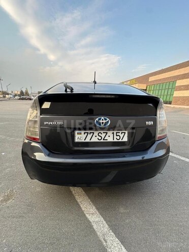 Toyota Prius-6