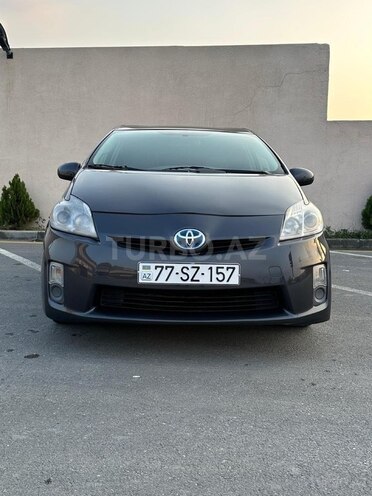 Toyota Prius-1