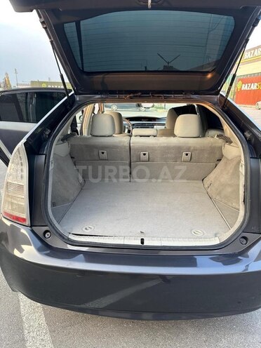 Toyota Prius-15