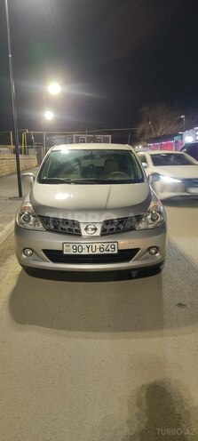 Nissan Tiida-1